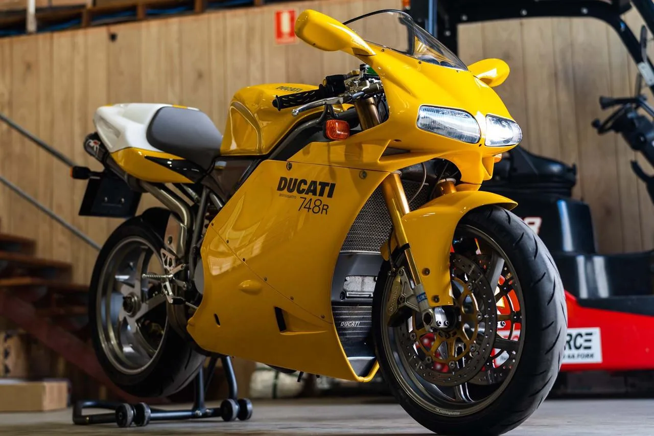 2003 Ducati 748R - Raider Moto